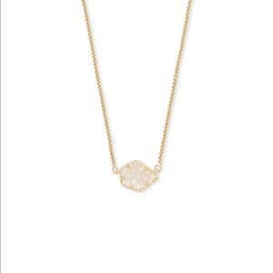 Tess gold pendant necklace Kendra Scott